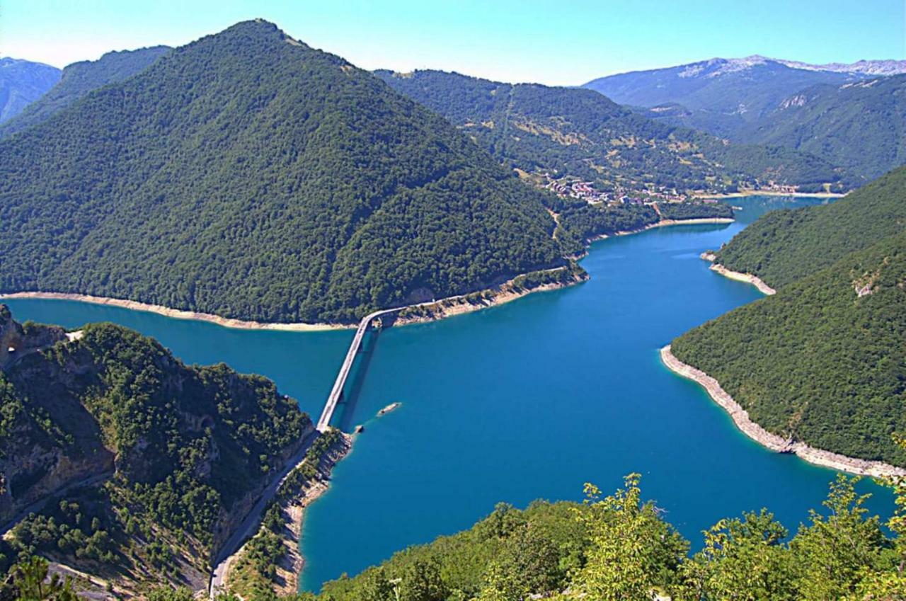 Etno Selo Montenegro Hotel Plužine Exterior foto